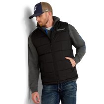 Men’s outerwear from Ariat, Cinch & Outback Trading — softshell jackets, vests & winter coats.