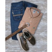 Men’s clothing from Ariat and Cinch – jeans, shirts, outerwear, and casual styles from Tack Room Inc.
