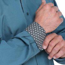 Men’s clothing from Ariat and Cinch – jeans, shirts, outerwear, and casual styles from Tack Room Inc.