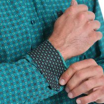 Cinch Geometric Patterned Button Down Shirt Green