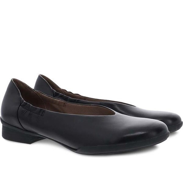 Dansko Kira Black Calf Shoes for Women 37