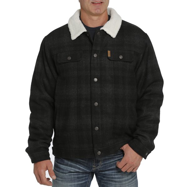 Men’s outerwear from Ariat, Cinch & Outback Trading — softshell jackets, vests & winter coats.