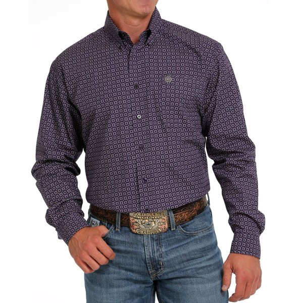 Men’s clothing from Ariat and Cinch – jeans, shirts, outerwear, and casual styles from Tack Room Inc.