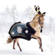 Breyer Highlander Holiday Horse 2023