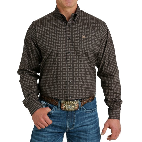 Men’s clothing from Ariat and Cinch – jeans, shirts, outerwear, and casual styles from Tack Room Inc.
