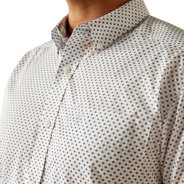 Ariat Wrinkle Free Solid Classic Fit Shirt M