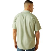 Ariat Wrinkle Free Solid Classic Fit Shirt