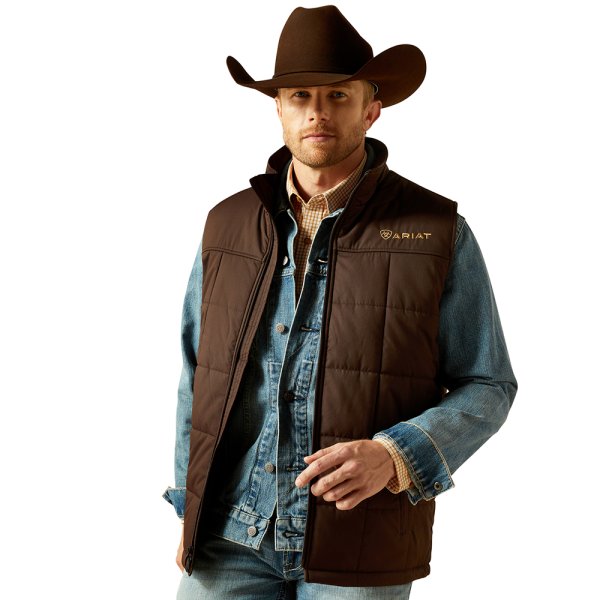 Men’s outerwear from Ariat, Cinch & Outback Trading — softshell jackets, vests & winter coats.