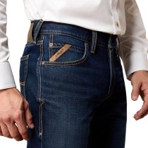 Men’s clothing from Ariat and Cinch – jeans, shirts, outerwear, and casual styles from Tack Room Inc.