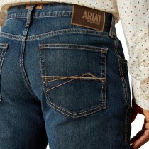 Men’s clothing from Ariat and Cinch – jeans, shirts, outerwear, and casual styles from Tack Room Inc.