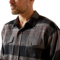 Men’s clothing from Ariat and Cinch – jeans, shirts, outerwear, and casual styles from Tack Room Inc.
