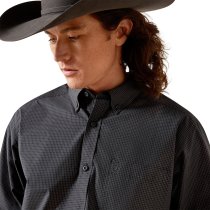 Men’s clothing from Ariat and Cinch – jeans, shirts, outerwear, and casual styles from Tack Room Inc.