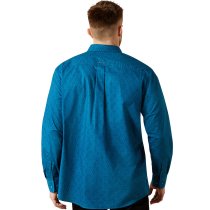 Men’s clothing from Ariat and Cinch – jeans, shirts, outerwear, and casual styles from Tack Room Inc.