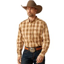 Men’s clothing from Ariat and Cinch – jeans, shirts, outerwear, and casual styles from Tack Room Inc.