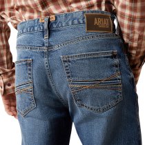 Men’s clothing from Ariat and Cinch – jeans, shirts, outerwear, and casual styles from Tack Room Inc.