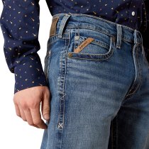 Men’s clothing from Ariat and Cinch – jeans, shirts, outerwear, and casual styles from Tack Room Inc.