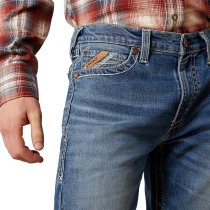 Men’s clothing from Ariat and Cinch – jeans, shirts, outerwear, and casual styles from Tack Room Inc.