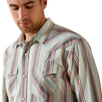 Men’s clothing from Ariat and Cinch – jeans, shirts, outerwear, and casual styles from Tack Room Inc.
