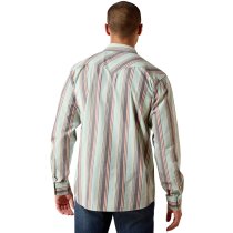 Men’s clothing from Ariat and Cinch – jeans, shirts, outerwear, and casual styles from Tack Room Inc.