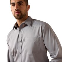 Men’s clothing from Ariat and Cinch – jeans, shirts, outerwear, and casual styles from Tack Room Inc.