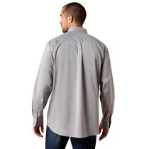 Men’s clothing from Ariat and Cinch – jeans, shirts, outerwear, and casual styles from Tack Room Inc.