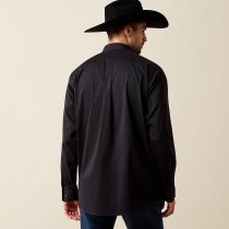 Men’s clothing from Ariat and Cinch – jeans, shirts, outerwear, and casual styles from Tack Room Inc.
