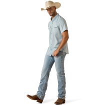 Men’s clothing from Ariat and Cinch – jeans, shirts, outerwear, and casual styles from Tack Room Inc.