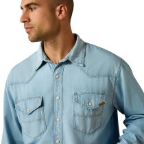 Men’s clothing from Ariat and Cinch – jeans, shirts, outerwear, and casual styles from Tack Room Inc.