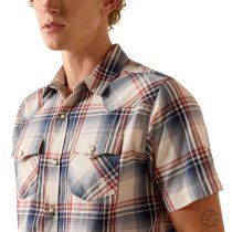 Men’s clothing from Ariat and Cinch – jeans, shirts, outerwear, and casual styles from Tack Room Inc.