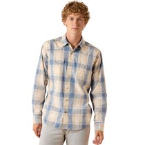 Men’s clothing from Ariat and Cinch – jeans, shirts, outerwear, and casual styles from Tack Room Inc.