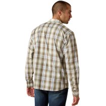 Men’s clothing from Ariat and Cinch – jeans, shirts, outerwear, and casual styles from Tack Room Inc.