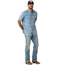Men’s clothing from Ariat and Cinch – jeans, shirts, outerwear, and casual styles from Tack Room Inc.