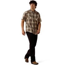 Men’s clothing from Ariat and Cinch – jeans, shirts, outerwear, and casual styles from Tack Room Inc.