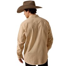 Men’s clothing from Ariat and Cinch – jeans, shirts, outerwear, and casual styles from Tack Room Inc.