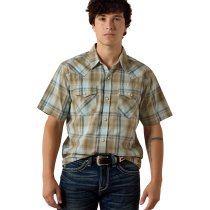 Men’s clothing from Ariat and Cinch – jeans, shirts, outerwear, and casual styles from Tack Room Inc.