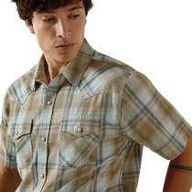 Men’s clothing from Ariat and Cinch – jeans, shirts, outerwear, and casual styles from Tack Room Inc.