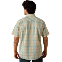Men’s clothing from Ariat and Cinch – jeans, shirts, outerwear, and casual styles from Tack Room Inc.