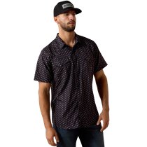 Men’s clothing from Ariat and Cinch – jeans, shirts, outerwear, and casual styles from Tack Room Inc.