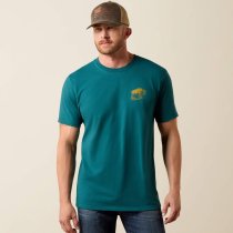 Men’s clothing from Ariat and Cinch – jeans, shirts, outerwear, and casual styles from Tack Room Inc.