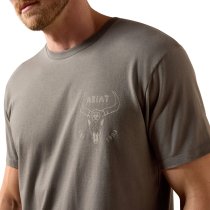 Men’s clothing from Ariat and Cinch – jeans, shirts, outerwear, and casual styles from Tack Room Inc.